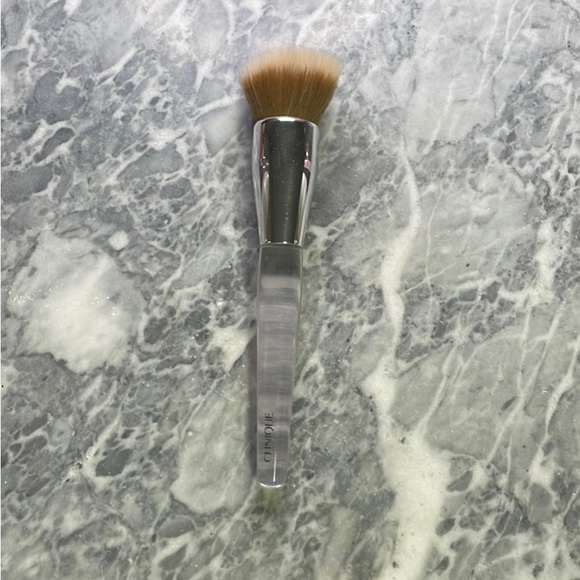 Clinique Makeup New Clinique Foundation Buff Brush Poshmark